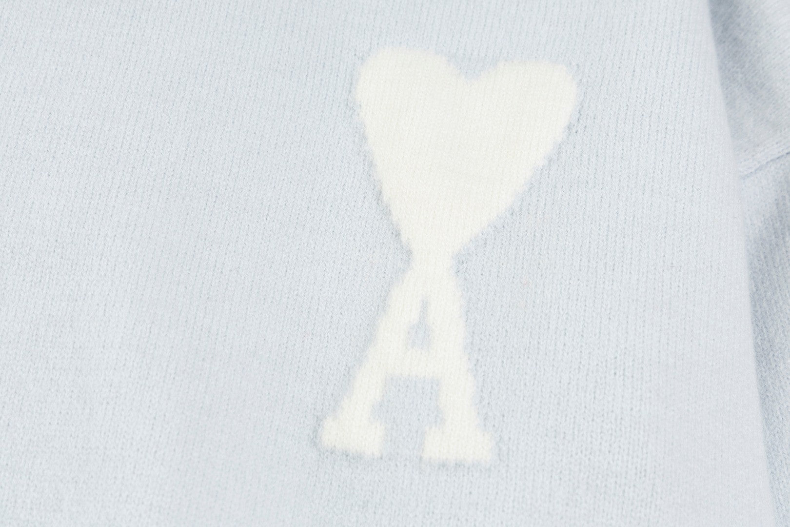 AMI Paris Classic Jacquard Heart Crewneck Sweater – 2025SS